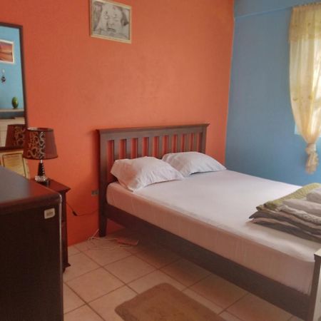 Danglez Bed & Breakfast Bataka Exterior foto